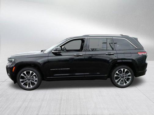 2022 Jeep Grand Cherokee Overland