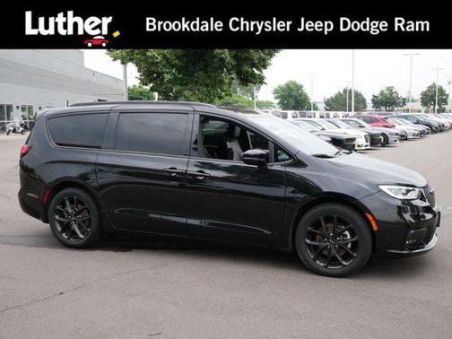 2024 Chrysler Pacifica Limited