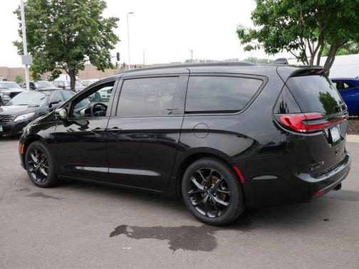 2024 Chrysler Pacifica Limited