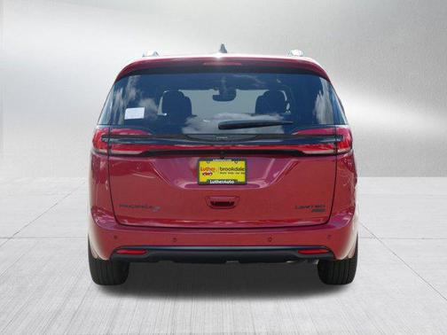 2026 Chrysler Pacifica Limited
