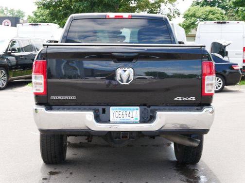 2022 RAM 3500 Big Horn Crew Cab 4x4 6'4' Box