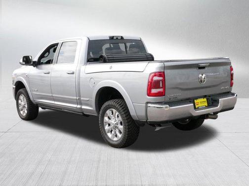 2022 RAM 3500 Limited Crew Cab 4x4 6'4' Box