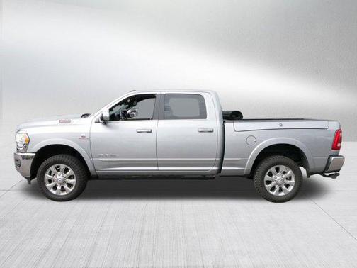 2022 RAM 3500 Limited Crew Cab 4x4 6'4' Box