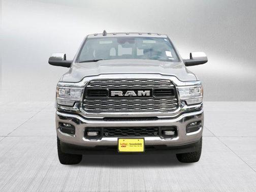 2022 RAM 3500 Limited Crew Cab 4x4 6'4' Box