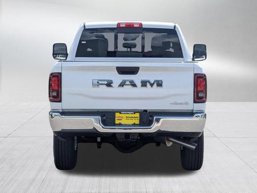 Bright White Clearcoat 2026 RAM 3500 Tradesman Crew Cab 4x4 6'4' Box
