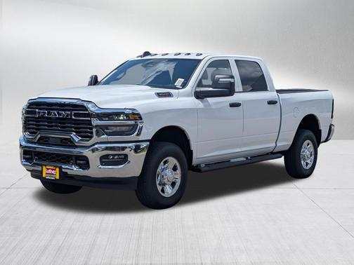 Bright White Clearcoat 2026 RAM 3500 Tradesman Crew Cab 4x4 6'4' Box