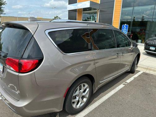 2018 Chrysler Pacifica Limited