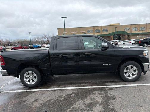 Diamond Black Crystal Pearlcoat 2023 RAM 1500 Laramie