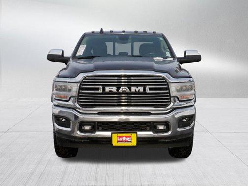 2019 RAM 3500 Laramie Crew Cab 4x4 6'4' Box