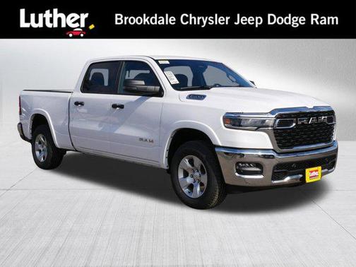 Bright White Clearcoat 2026 RAM 1500 Big Horn/Lone Star