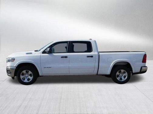Bright White Clearcoat 2026 RAM 1500 Big Horn/Lone Star