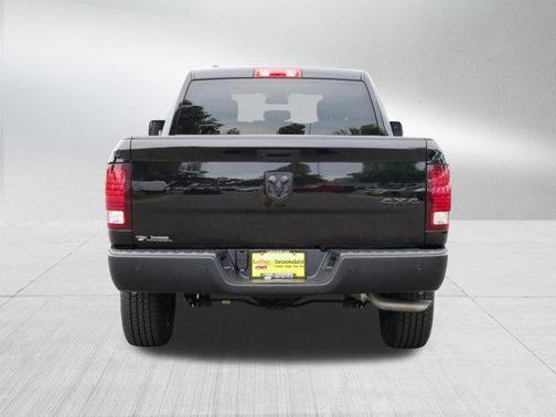 2022 RAM 1500 Classic Warlock Quad Cab 4x4 6'4' Box