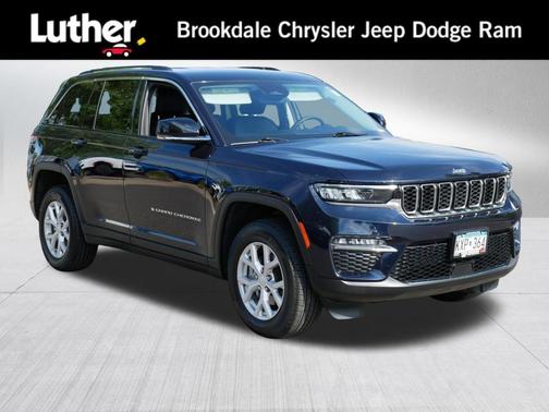 Midnight Sky 2023 Jeep Grand Cherokee Limited