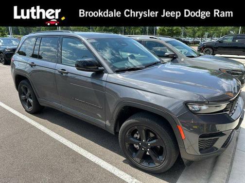 2022 Jeep Grand Cherokee Altitude