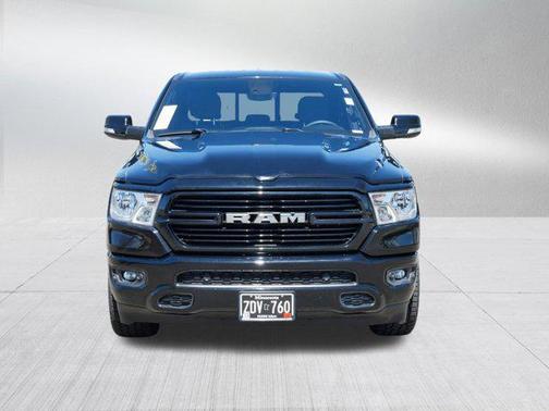 Diamond Black Crystal Pearlcoat 2020 RAM 1500 Big Horn/Lone Star