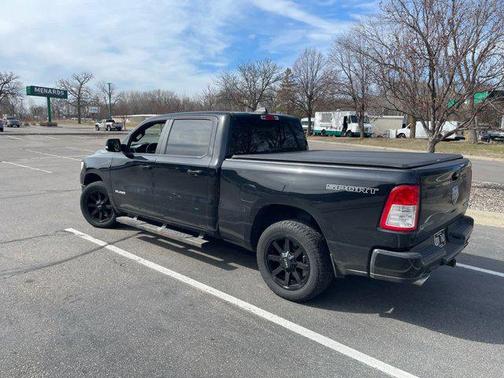 Diamond Black Crystal Pearlcoat 2020 RAM 1500 Big Horn/Lone Star