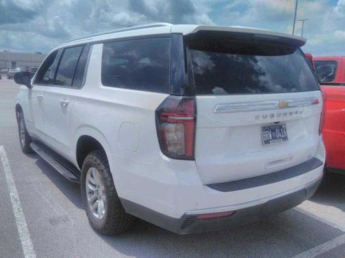 2023 Chevrolet Suburban LT