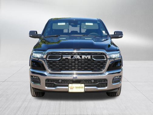 Diamond Black Crystal Pearlcoat 2025 RAM 1500 Big Horn/Lone Star