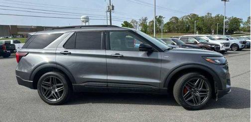 Carbonized Gray Metallic 2025 Ford Explorer ST-Line