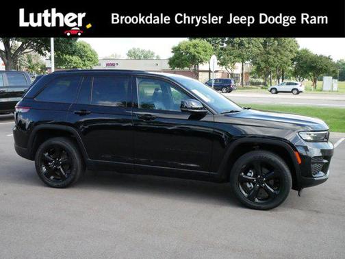 2022 Jeep Grand Cherokee Altitude