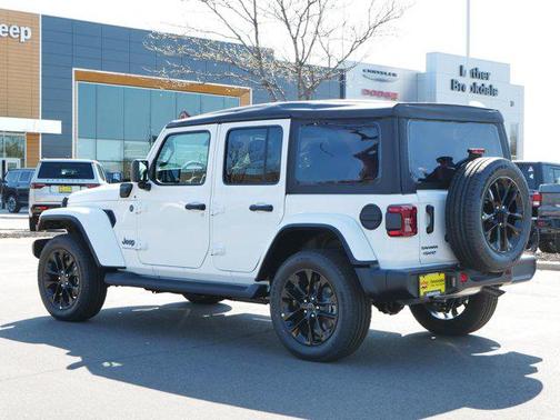 2025 Jeep Wrangler 4xe Sahara