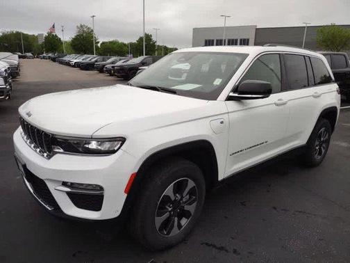 Bright White Clearcoat 2022 Jeep Grand Cherokee 4xe Base