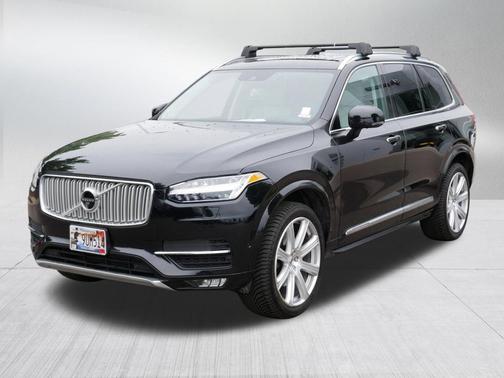 Onyx Black Metallic 2019 Volvo XC90 T6 Inscription