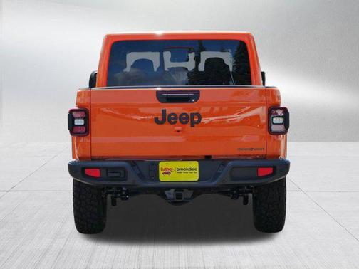 2025 Jeep Gladiator High Tide