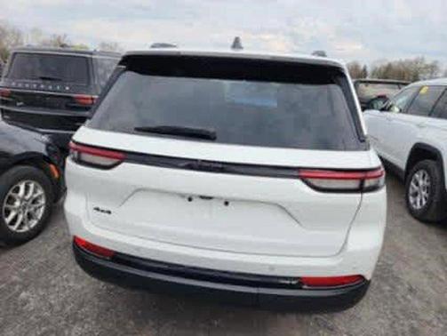 2022 Jeep Grand Cherokee Altitude