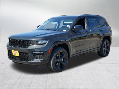 Rocky Mountain Pearlcoat 2023 Jeep Grand Cherokee Limited