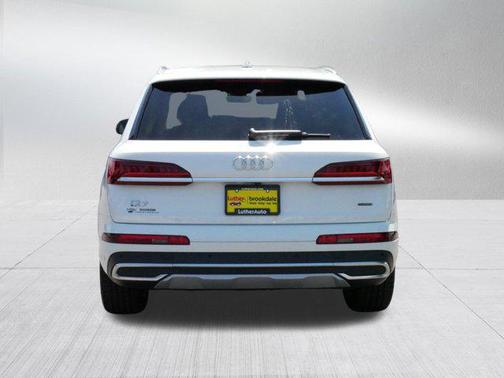 2022 Audi Q7 55 Premium Plus