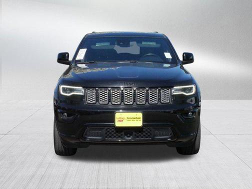 2022 Jeep Grand Cherokee Laredo