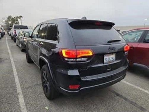 2022 Jeep Grand Cherokee Laredo