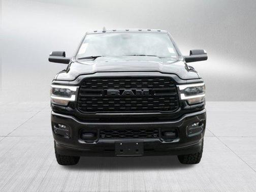 2022 RAM 2500 Big Horn Crew Cab 4x4 6'4' Box
