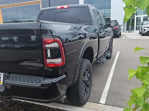 2022 RAM 2500 Big Horn Crew Cab 4x4 6'4' Box