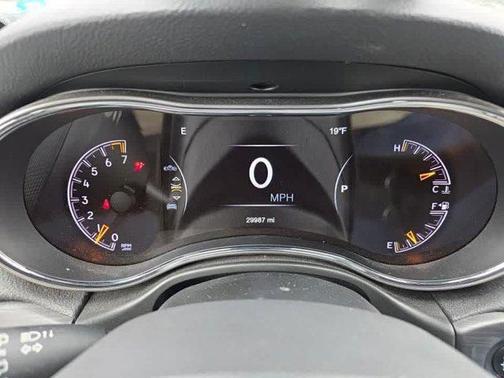 2022 Jeep Grand Cherokee Laredo