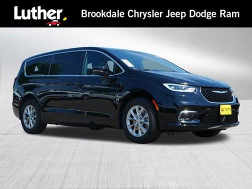 2025 Chrysler Pacifica L