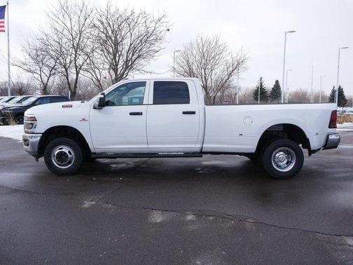 2026 RAM 3500 Tradesman Crew Cab 4x4 8' Box