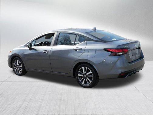 2021 Nissan Versa 1.6 SV