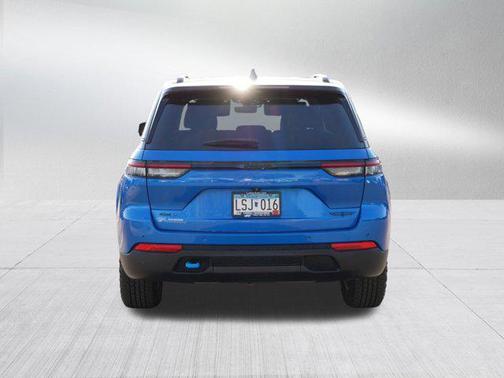 Hydro Blue Pearlcoat 2023 Jeep Grand Cherokee 4xe Trailhawk