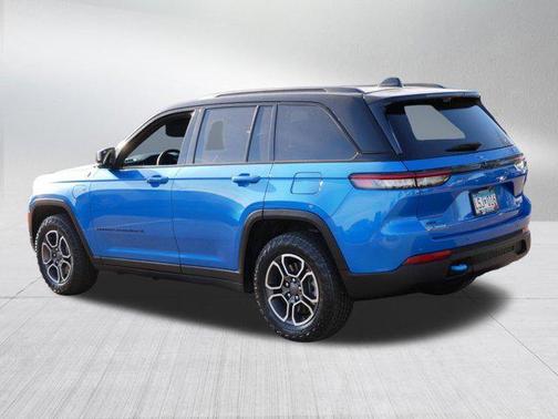 Hydro Blue Pearlcoat 2023 Jeep Grand Cherokee 4xe Trailhawk