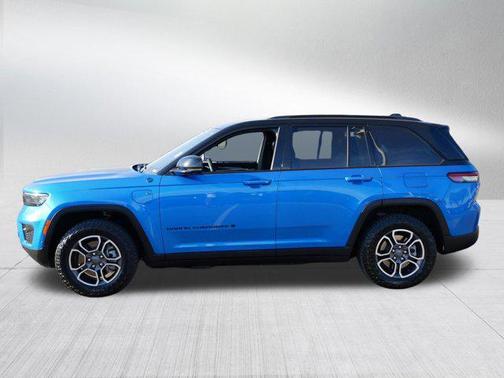 Hydro Blue Pearlcoat 2023 Jeep Grand Cherokee 4xe Trailhawk