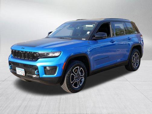 Hydro Blue Pearlcoat 2023 Jeep Grand Cherokee 4xe Trailhawk