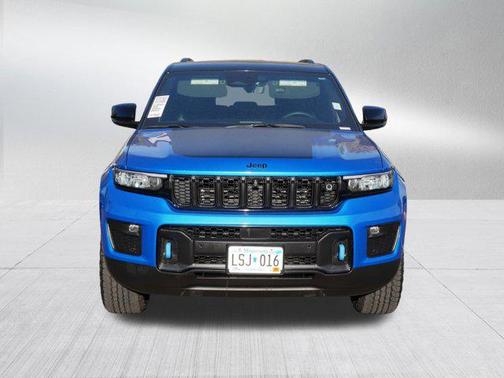 Hydro Blue Pearlcoat 2023 Jeep Grand Cherokee 4xe Trailhawk