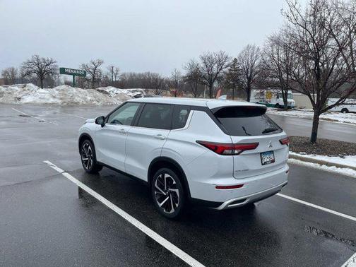 2023 Mitsubishi Outlander SE 2.5 S-AWC