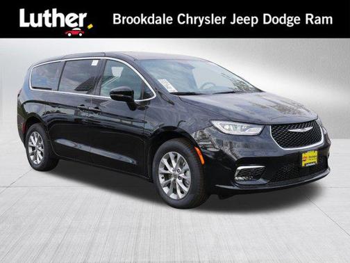 2025 Chrysler Pacifica L