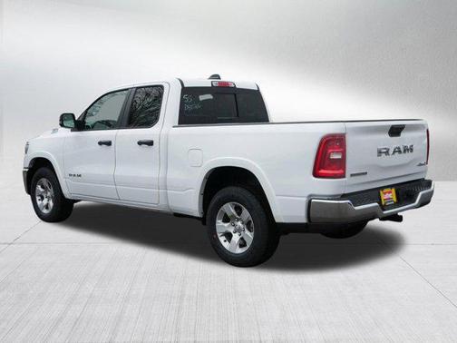 Bright White Clearcoat 2026 RAM 1500 Big Horn/Lone Star