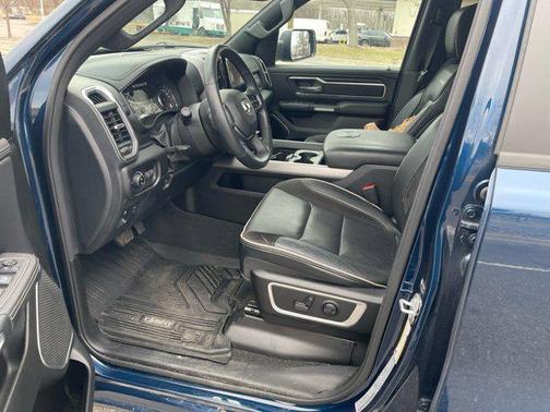 Patriot Blue Pearlcoat 2023 RAM 1500 Laramie