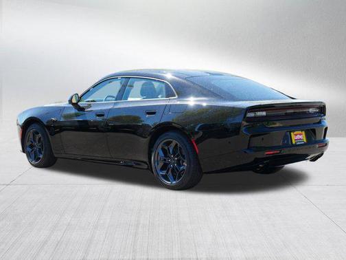 Diamond Black Crystal Pearlcoat 2026 Dodge Charger R/T