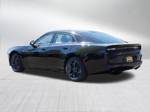 Diamond Black Crystal Pearlcoat 2026 Dodge Charger R/T